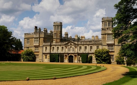 C0W4YP Castle Ashby, a stately home in Northamptonshire, UK