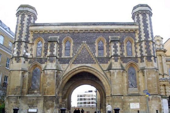 Internado Jane Austen Abbey-Gateway